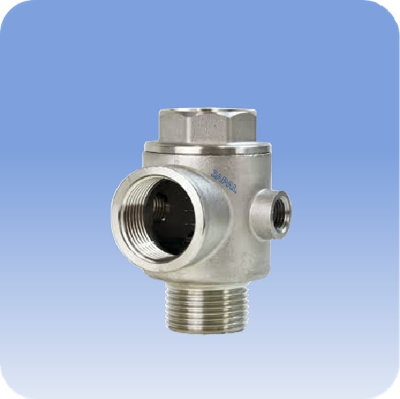 Päť cestná armatúra so zabudovanou spätnou klapkou